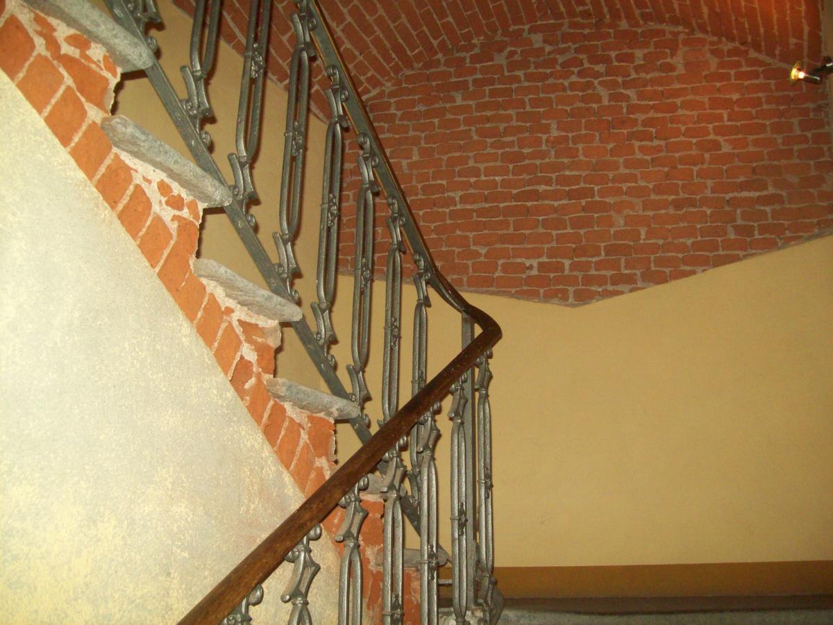 Hotel Excalibur Revello ภายนอก รูปภาพ